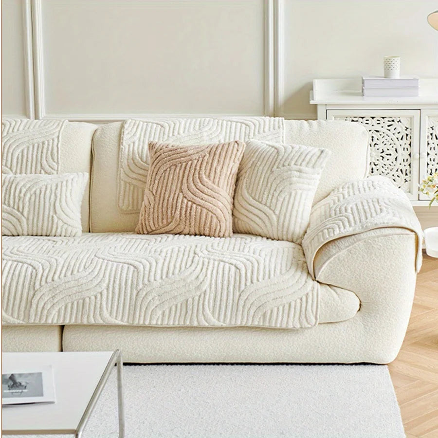 Luxurious Velvet Sofa Protector™