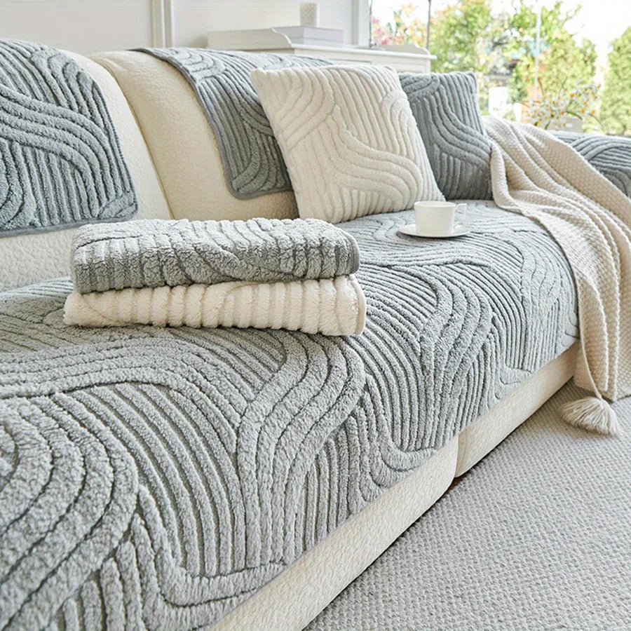 Luxurious Velvet Sofa Protector™